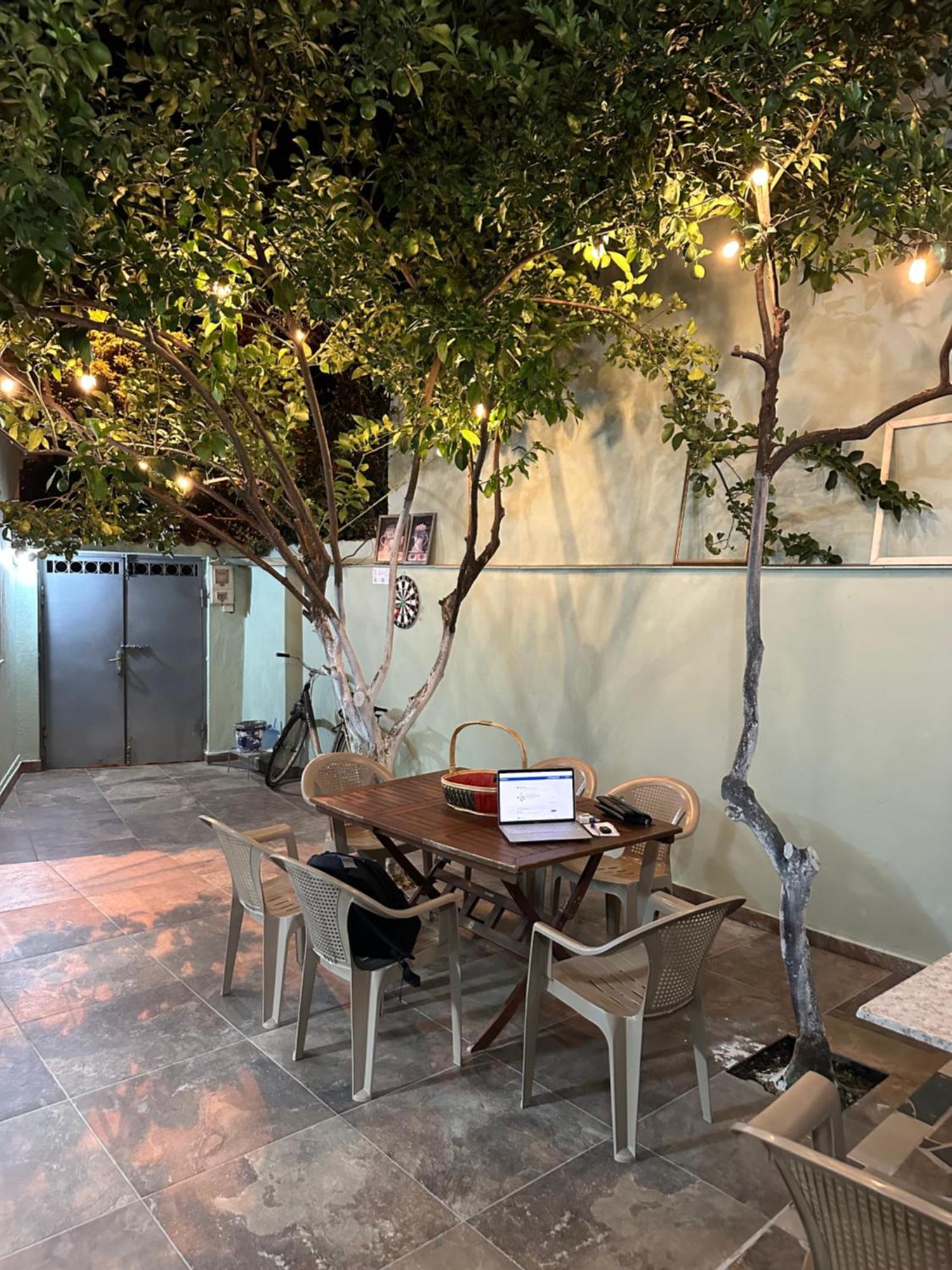 Tirana Lemon Breeze Hostel Εξωτερικό φωτογραφία