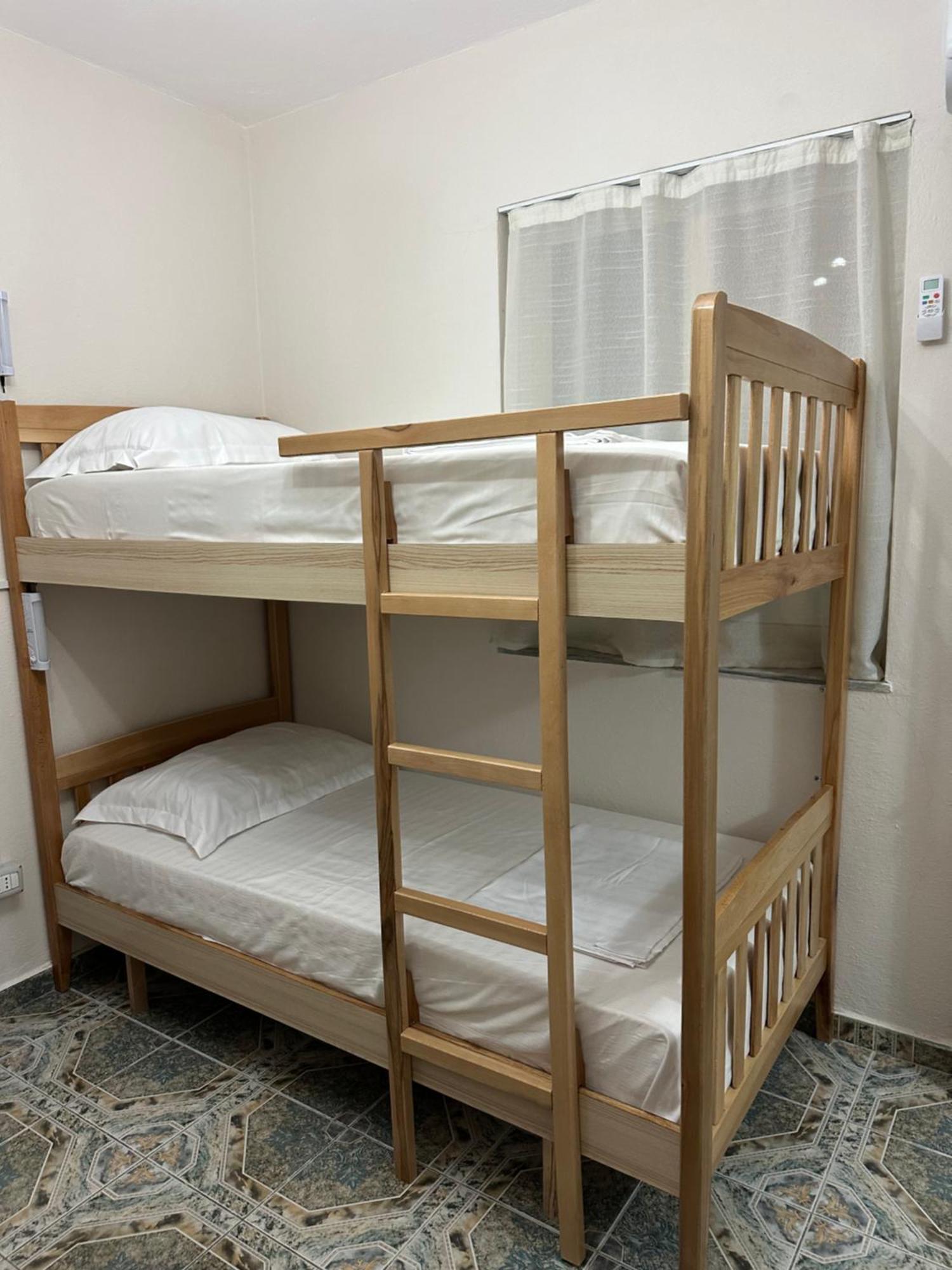 Tirana Lemon Breeze Hostel Εξωτερικό φωτογραφία