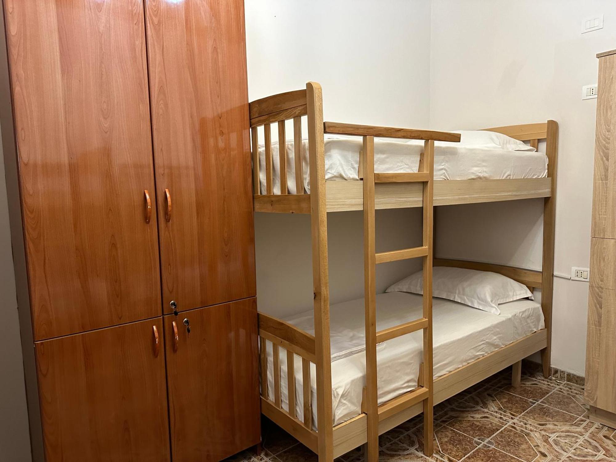 Tirana Lemon Breeze Hostel Εξωτερικό φωτογραφία
