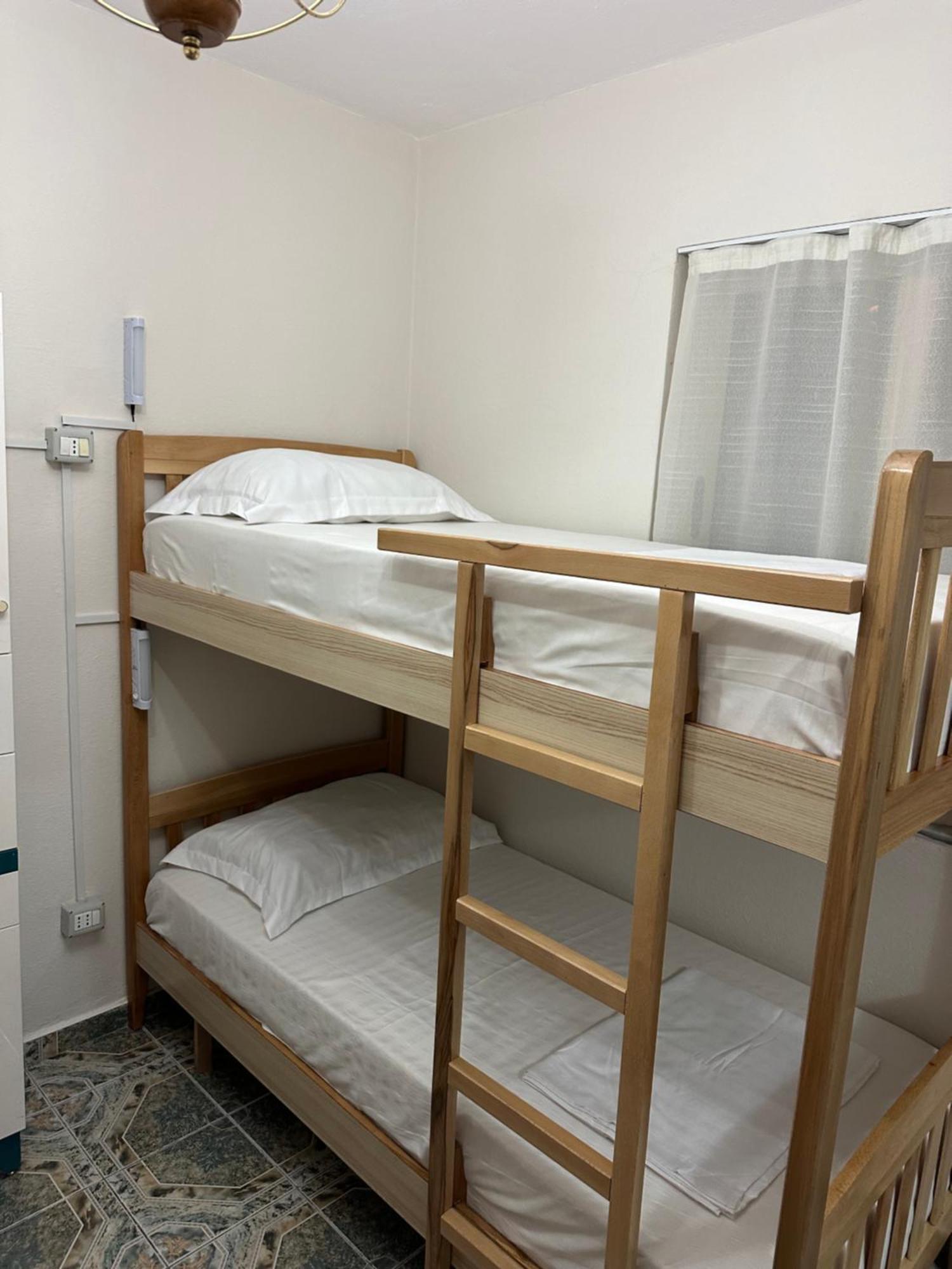 Tirana Lemon Breeze Hostel Εξωτερικό φωτογραφία