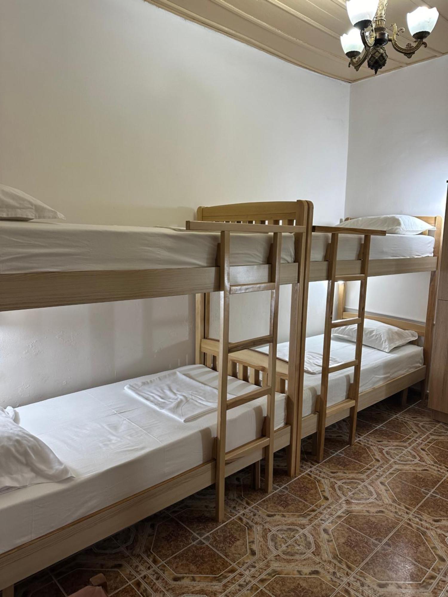 Tirana Lemon Breeze Hostel Εξωτερικό φωτογραφία