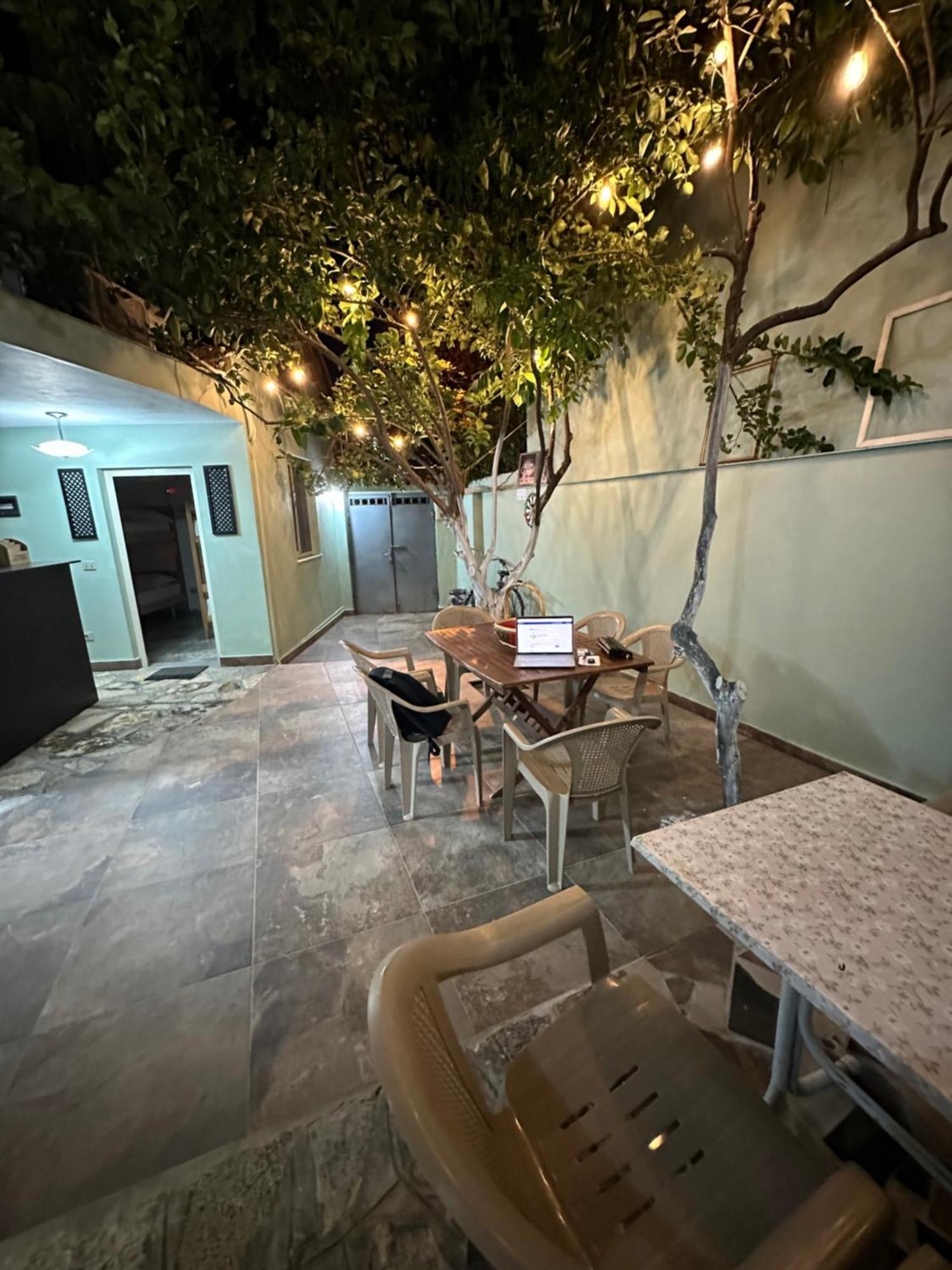 Tirana Lemon Breeze Hostel Εξωτερικό φωτογραφία