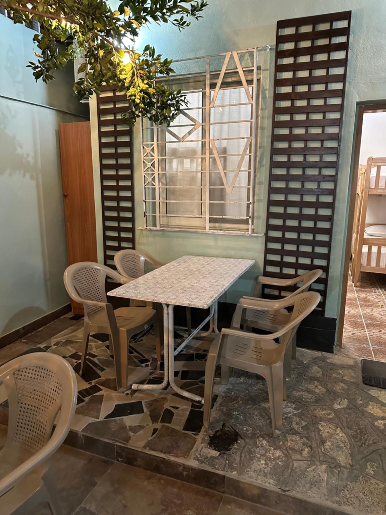 Tirana Lemon Breeze Hostel Εξωτερικό φωτογραφία