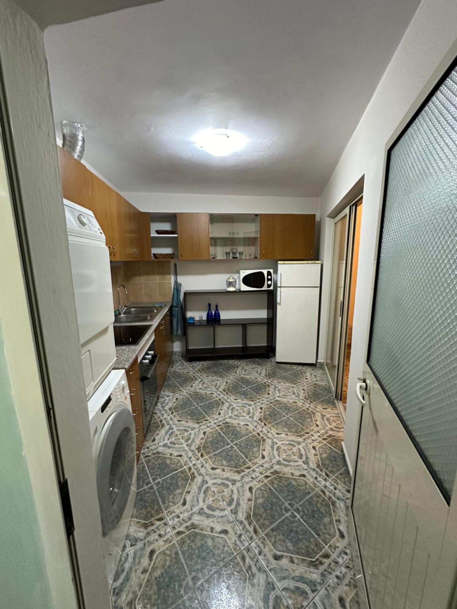 Tirana Lemon Breeze Hostel Εξωτερικό φωτογραφία