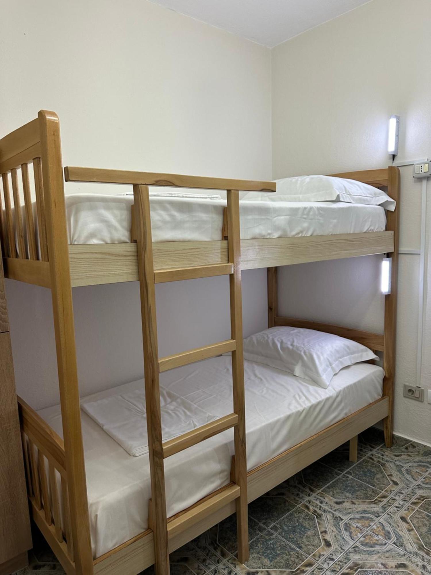 Tirana Lemon Breeze Hostel Εξωτερικό φωτογραφία