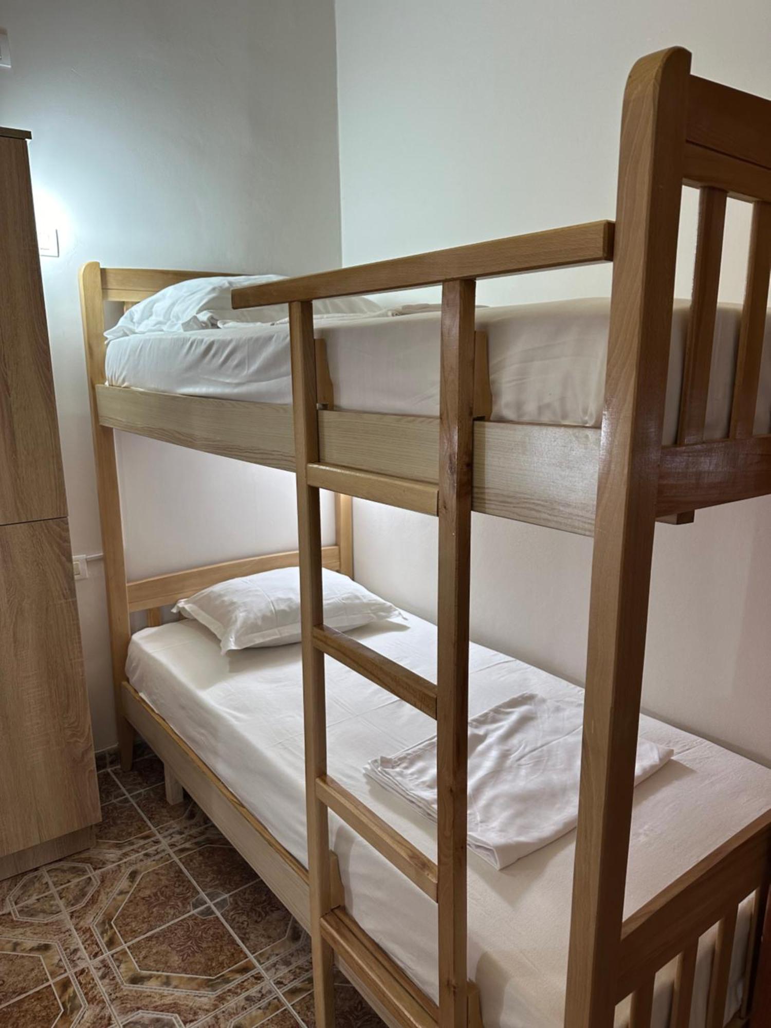 Tirana Lemon Breeze Hostel Εξωτερικό φωτογραφία